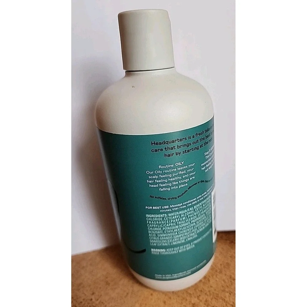 Headquarters Hydrating Conditioner for Oily Roots and Scalp Grapefruit & Basil
